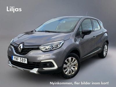Grå Begagnad 2017 Renault Captur Intens SUV | 99 000 kr (Marknadspris)