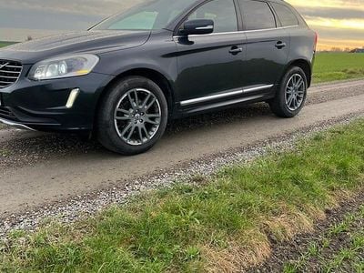 Begagnad 2015 Volvo XC60 SUV | 150 000 kr