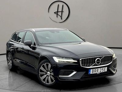 Svart Begagnad 2021 Volvo V60 SE Kombi | 269 900 kr (Bra pris)