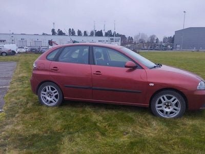 Röd Begagnad 2007 Seat Ibiza Halvkombi | 26 500 kr