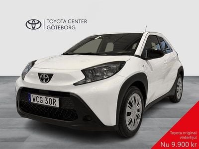 Vit Ny 2025 Toyota Aygo X Play SUV | 174 900 kr (Marknadspris)