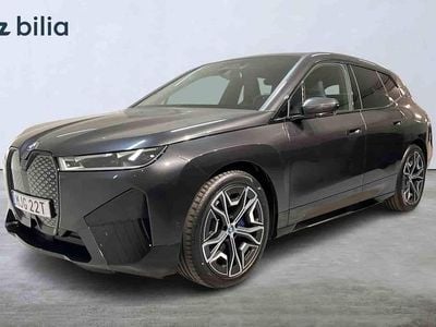 Grå Begagnad 2024 BMW iX SUV | 848 900 kr