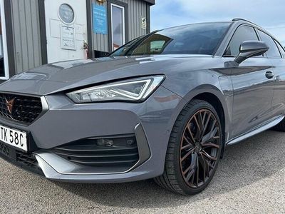 begagnad Cupra Leon Sportstourer e-Hybrid Panoramatak Cockpit 2021, SUV