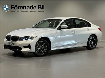BMW 330e