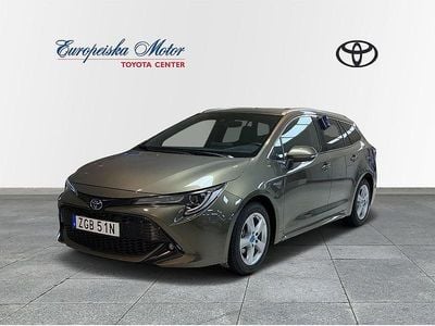 Grön Begagnad 2021 Toyota Corolla Style Kombi | 274 900 kr (Marknadspris)