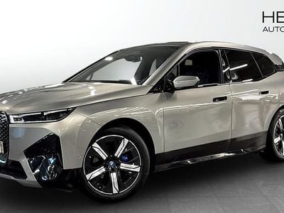 Grå Begagnad 2022 BMW iX Sport Line SUV | 479 700 kr (Superpris)