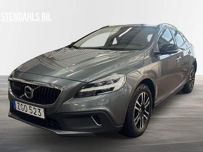 Grå Begagnad 2019 Volvo V40 CC Kombi | 219 900 kr (Marknadspris)