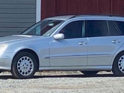 Mercedes E320