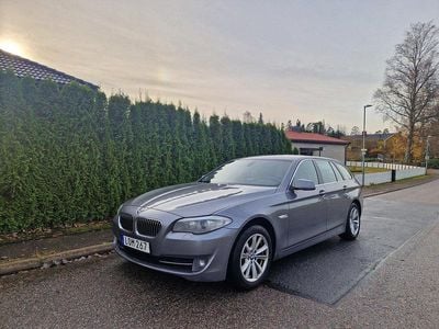 Begagnad BMW 520 184 HK (135 kW) 2011 Grå Kombi