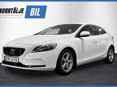 Vit Begagnad 2014 Volvo V40 Momentum Halvkombi | 149 900 kr (Marknadspris)