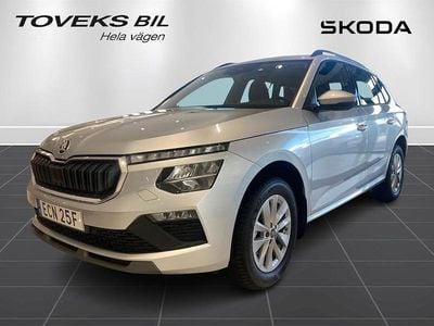 Silver (brilliant silver metallic) Ny 2025 Skoda Kamiq Selection SUV | 284 900 kr (Marknadspris)
