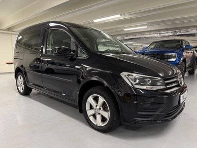 Svart Begagnad 2018 VW Caddy Life Minibuss | 185 000 kr (Marknadspris)