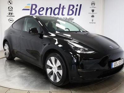 Svart Begagnad 2023 Tesla Model Y Long Range AWD SUV | 439 500 kr (Lite dyr)