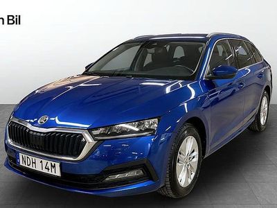 Race blue metallic Begagnad 2022 Skoda Octavia Ambition Kombi | 254 900 kr (Marknadspris)