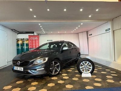 Grå Begagnad 2015 Volvo S60 R-Design Sedan | 159 999 kr (Marknadspris)