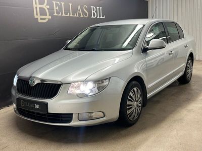 begagnad Skoda Superb 2.0 TDI DSG 170HK DRAG PSENSOR NYSER NY-KAMREM