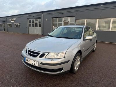 Ljusgrå Begagnad 2003 Saab 9-3 Linear Sedan | 19 900 kr (Lite dyr)
