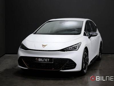 Vit Begagnad 2023 Cupra Born e-Boost Halvkombi | 279 900 kr (Marknadspris)