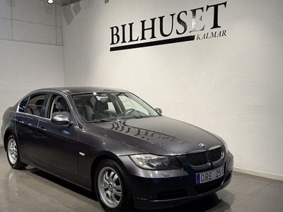 Grå Begagnad 2007 BMW 325 Comfort Edition Sedan | 69 900 kr (Marknadspris)