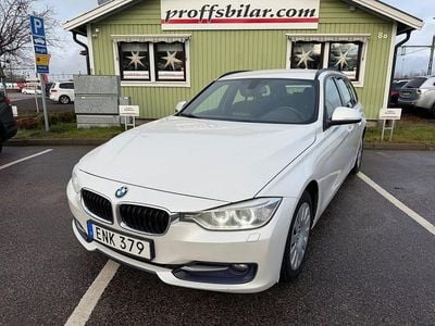 Begagnad BMW 320 Sport Line 184 HK (135 kW) 2015 Vit Kombi