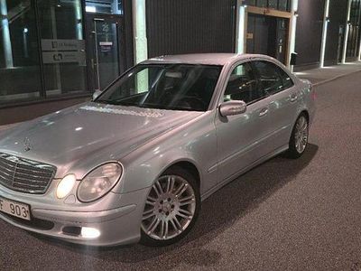 Mercedes E200