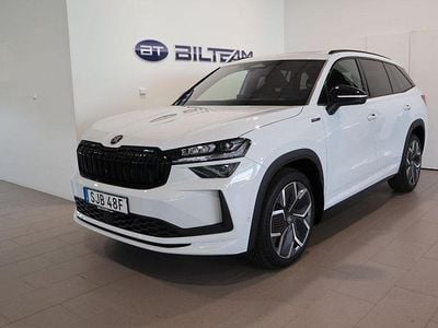 Vit Ny 2025 Skoda Kodiaq SportLine SUV | 599 000 kr (Dyr)