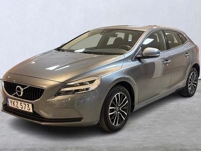 Grå Begagnad 2017 Volvo V40 Business Edition Kombi | 155 000 kr (Marknadspris)