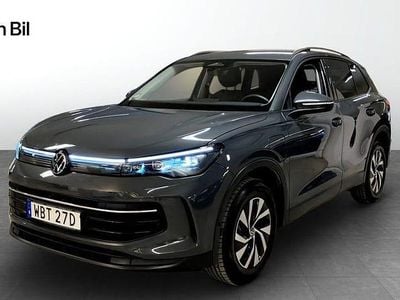 Mörkgrå Begagnad 2024 VW Tiguan Life SUV | 464 900 kr (Dyr)