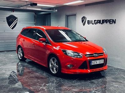Röd Begagnad 2012 Ford Focus ST-Line Kombi | 59 900 kr (Lite dyr)