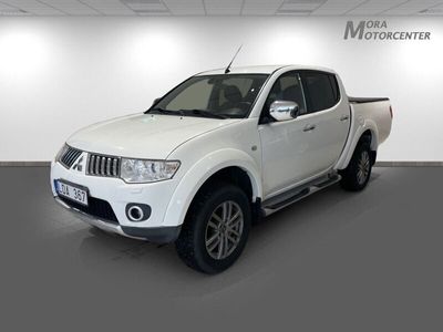 begagnad Mitsubishi L200 Dubbelhytt 2.5 4x4 Drag, Vinterhjul, servad