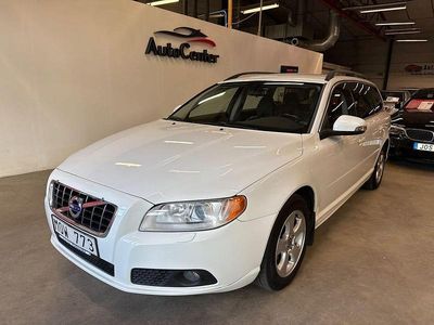 Vit Begagnad 2009 Volvo V70 Momentum Kombi | 79 900 kr (Bra pris)
