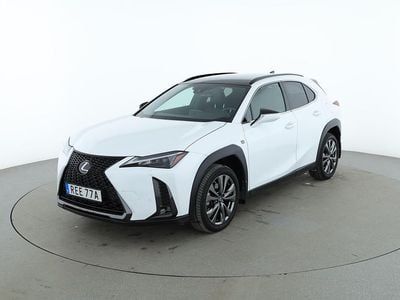 Vit Begagnad 2022 Lexus UX 250h Sport Line SUV | 323 000 kr (Marknadspris)
