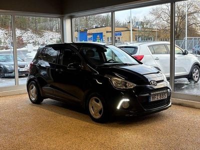 Svart Begagnad 2014 Hyundai i10 Premium Halvkombi | 49 900 kr (Marknadspris)