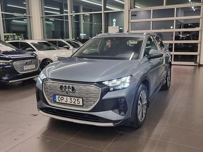 Gejserblå metallic Begagnad 2022 Audi Q4 e-tron Proline SUV | 339 000 kr (Marknadspris)