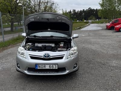 Toyota Auris Hybrid