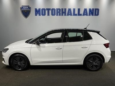 Vit Begagnad 2023 Skoda Fabia Style Halvkombi | 204 900 kr (Marknadspris)