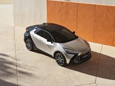 begagnad Toyota C-HR Hybrid *2,703 KR/MÅN MED KAMPANJRÄNTA 2,95%*