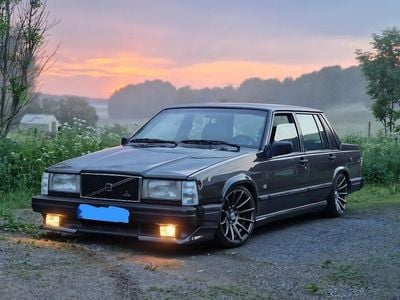 Antracitgrå Begagnad 1989 Volvo 740 | 45 000 kr