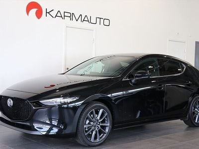 Svart (jet black) Ny 2025 Mazda 3 Center-Line Halvkombi | 353 800 kr (Lite dyr)