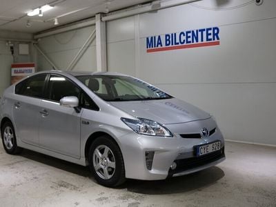 Begagnad Toyota Prius Plug-in Hybrid 136 HK (100 kW) 2013 Silver Halvkombi