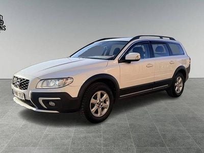 Begagnad Volvo XC70 Momentum 184 HK (135 kW) 2014 Vit Kombi