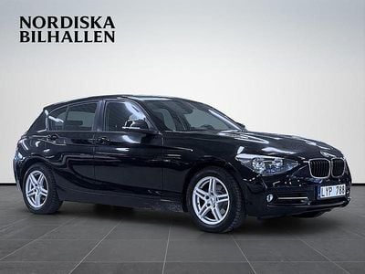 Begagnad BMW 116 Sport Line 116 HK (85 kW) 2011 Svart Halvkombi