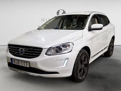 Vit Begagnad 2016 Volvo XC60 Standard SUV | 164 900 kr (Marknadspris)