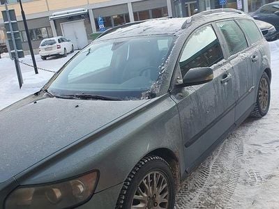 Begagnad Volvo V50 220 HK (161 kW) 2004 Kombi