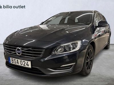 Grå Begagnad 2015 Volvo V60 Momentum Kombi | 124 900 kr (Marknadspris)