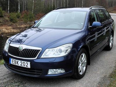 Blå Begagnad 2011 Skoda Octavia Elegance Kombi | 38 000 kr (Lite dyr)