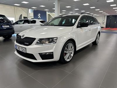 begagnad Skoda Octavia Kombi RS Skoda Combi 2.0 TDI DSG 184HK AUT