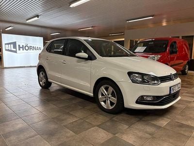 Vit Begagnad 2016 VW Polo Halvkombi | 89 000 kr (Marknadspris)