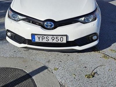 Toyota Auris Hybrid