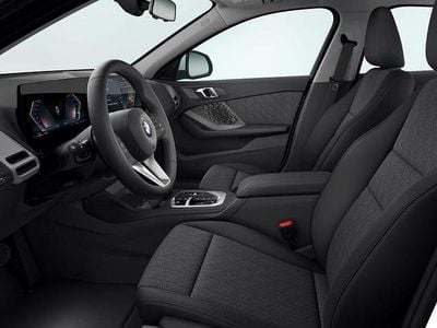 Alpine white Begagnad 2000 BMW 120 Halvkombi | 406 800 kr